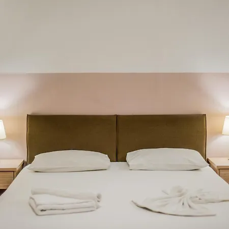 Aparthotel Stefania By Estia