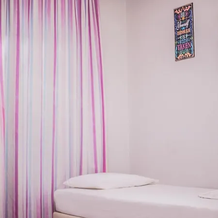 Aparthotel Stefania By Estia 5*