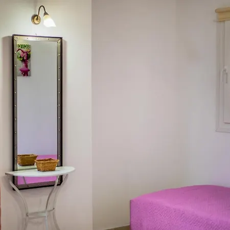 Aparthotel Stefania By Estia 5*