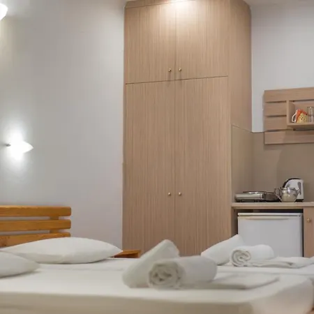 Aparthotel Stefania By Estia 5*