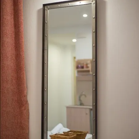 Aparthotel Stefania By Estia 5*