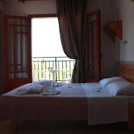 Aparthotel Stefania By Estia 5*